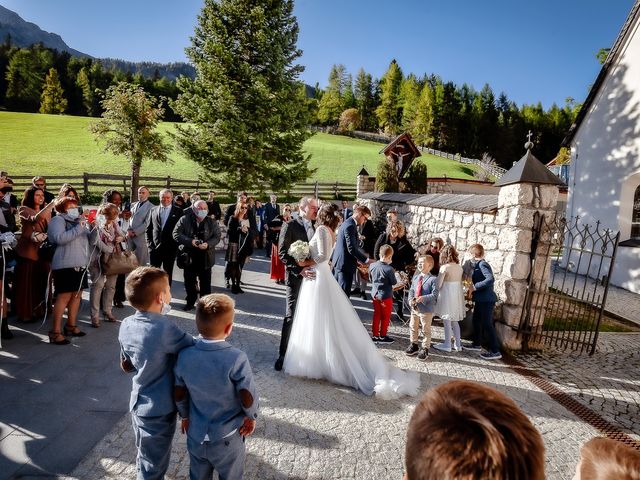 Il matrimonio di Claudio e Veronica a Badia-Abtei, Bolzano 20