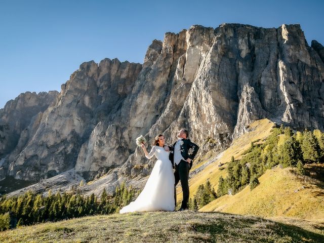 Il matrimonio di Claudio e Veronica a Badia-Abtei, Bolzano 26