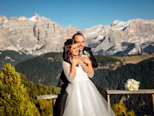 Il matrimonio di Claudio e Veronica a Badia-Abtei, Bolzano 32