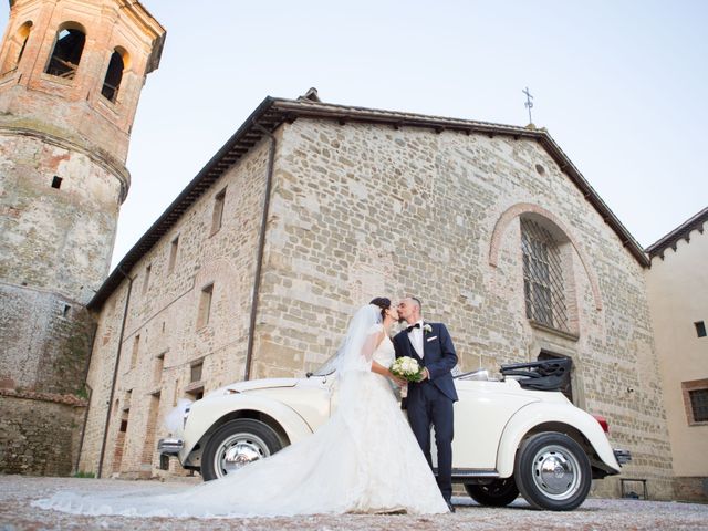 Il matrimonio di Simone e Tamara a Umbertide, Perugia 32