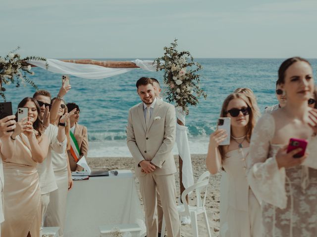Il matrimonio di Costel e Gabriella a Finale Ligure, Savona 39