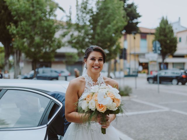 Il matrimonio di Lorenzo e Sara a Pineto, Teramo 89