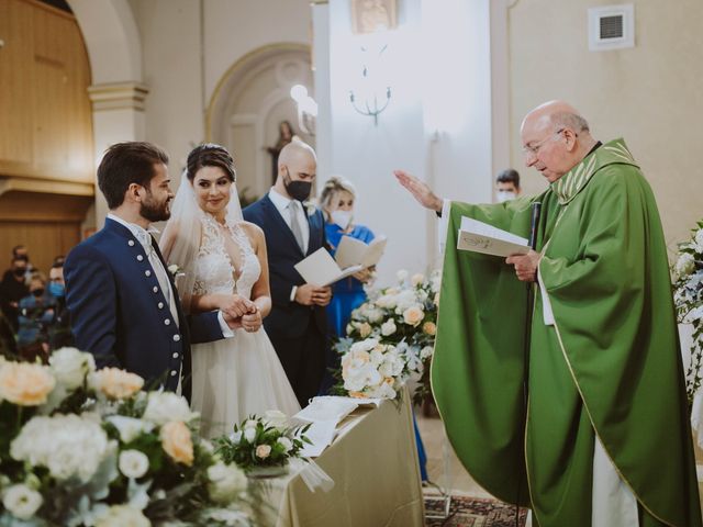 Il matrimonio di Lorenzo e Sara a Pineto, Teramo 94