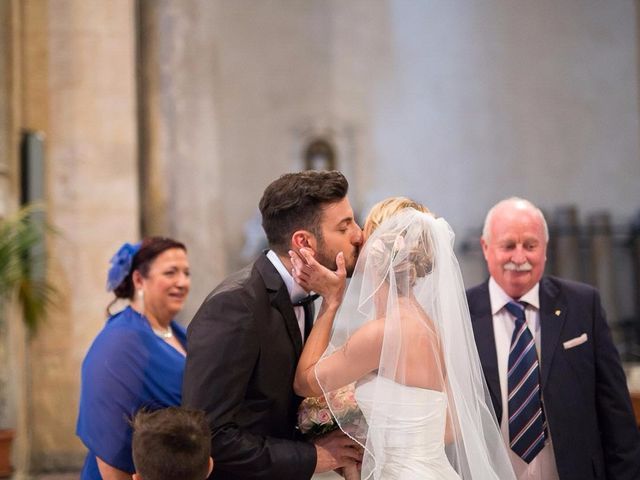 Il matrimonio di Elena e Vincenzo a Cefalù, Palermo 22