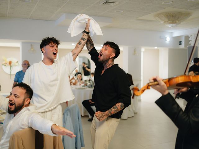 Il matrimonio di Simone e Emanuela a Silvi, Teramo 23