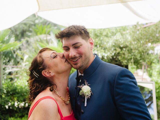Il matrimonio di Simone e Emanuela a Silvi, Teramo 24