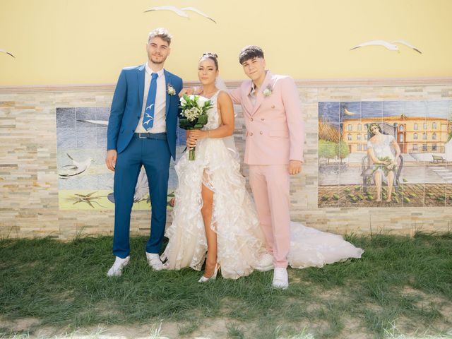 Il matrimonio di Simone e Emanuela a Silvi, Teramo 36