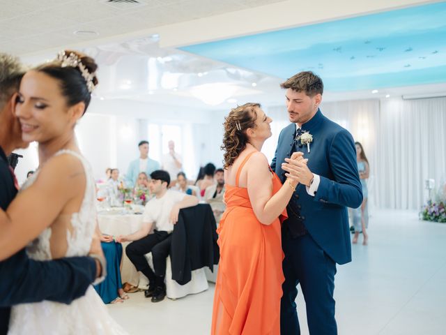 Il matrimonio di Simone e Emanuela a Silvi, Teramo 63