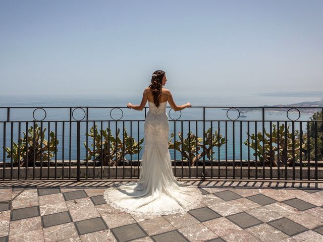 Il matrimonio di Manuela e Simone a Taormina, Messina 18