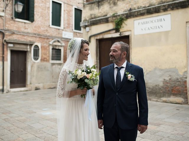 Il matrimonio di Manuel e Paola a Venezia, Venezia 66