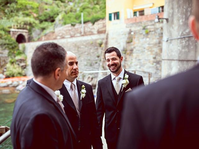 Il matrimonio di Jason e Emily a Vernazza, La Spezia 19