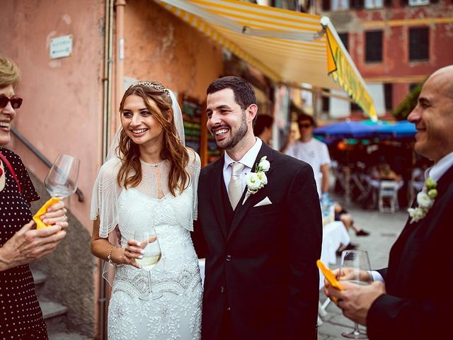 Il matrimonio di Jason e Emily a Vernazza, La Spezia 32