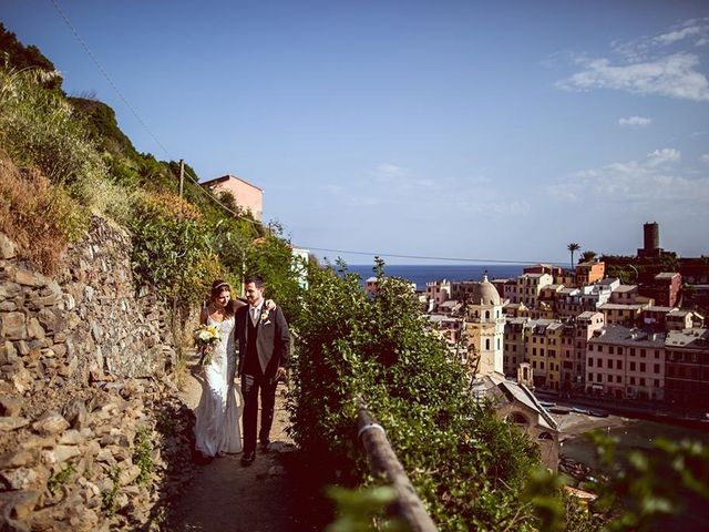 Il matrimonio di Jason e Emily a Vernazza, La Spezia 54