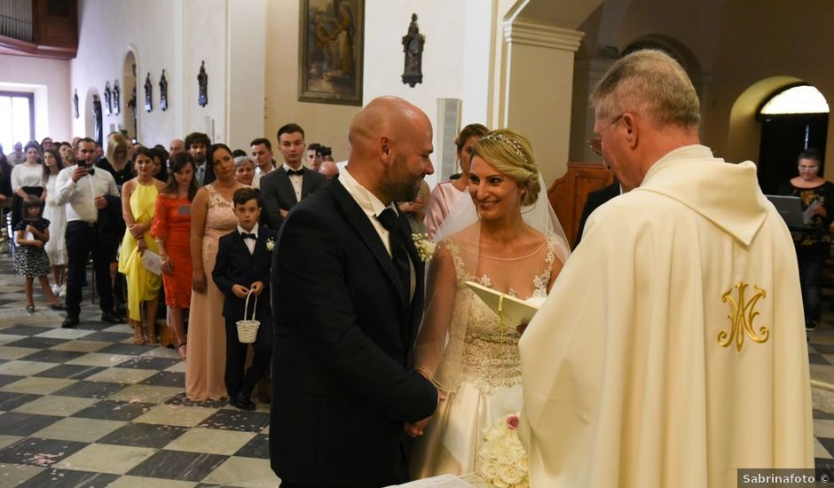 Il matrimonio di Matteo e Lola a Borgio Verezzi, Savona
