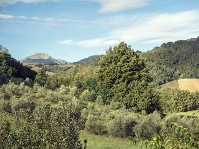 Il matrimonio di Silvia e Daniele a Amandola, Fermo 5