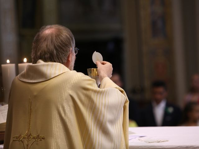 Il matrimonio di Giulio e Consuelo a Ternate, Varese 22