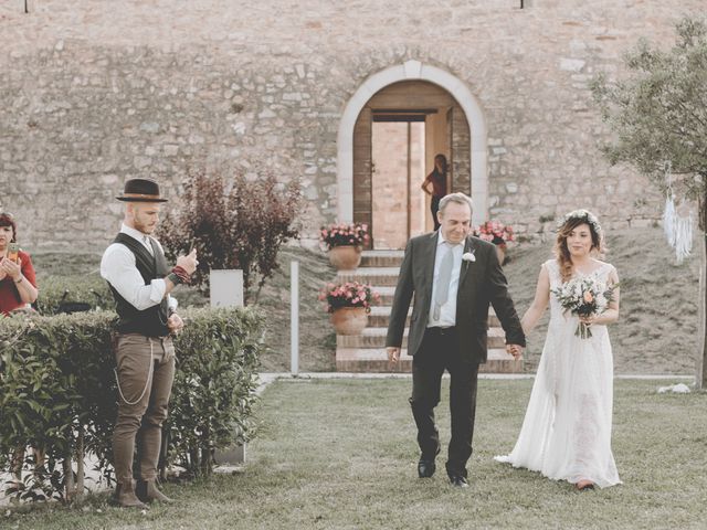 Il matrimonio di Enrico e Silvia a Valtopina, Perugia 40