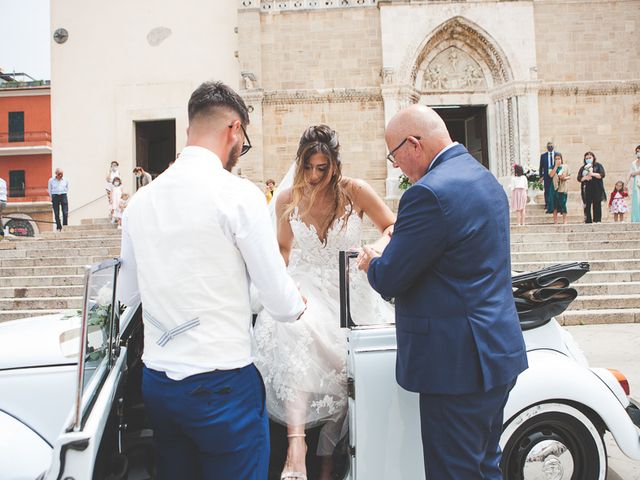 Il matrimonio di Vincenzo  e Lavinia a Orbetello, Grosseto 30