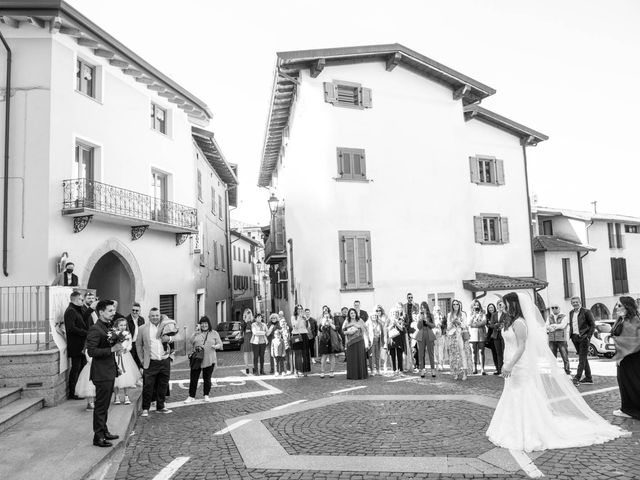 Il matrimonio di Omar e Roberta a Pian Camuno, Brescia 17