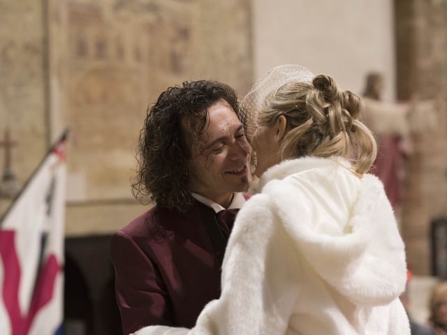 Il matrimonio di Michela  e Simone a Siena, Siena 35