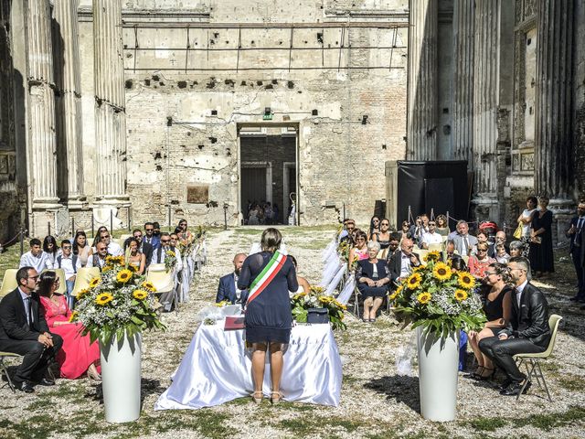 Il matrimonio di Giò e Mena a Fano, Pesaro - Urbino 33