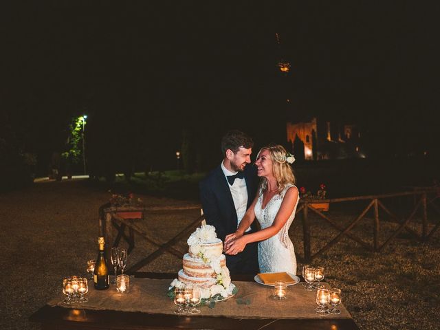 Il matrimonio di Laura e Mattew a Chiusdino, Siena 89