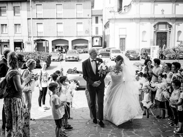 Il matrimonio di Andrea e Mara a Rocca Susella, Pavia 9