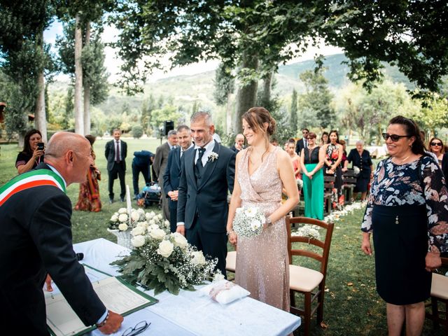 Il matrimonio di Salvatore e Rosaria a Santa Maria del Molise, Isernia 52