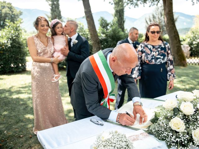 Il matrimonio di Salvatore e Rosaria a Santa Maria del Molise, Isernia 60