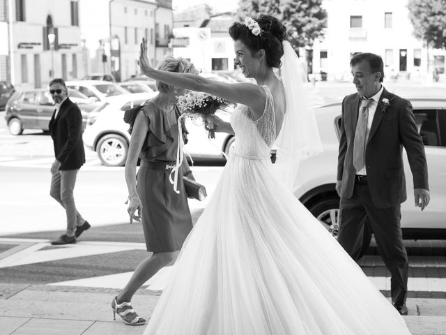 Il matrimonio di Stefano e Michela a Castello di Godego, Treviso 19