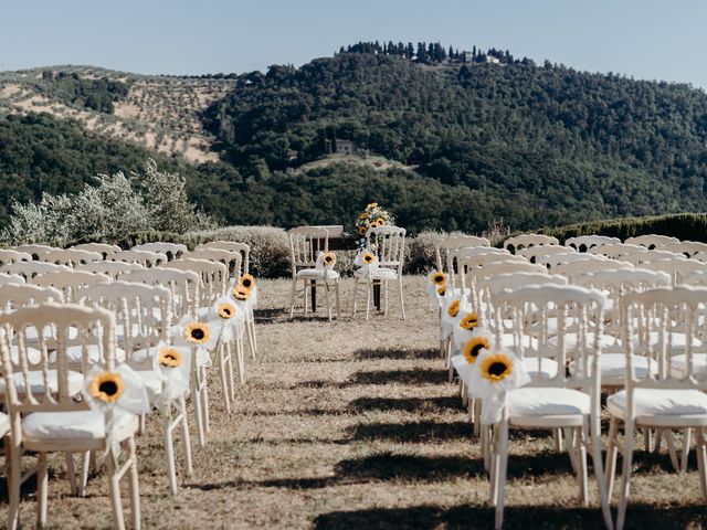 Il matrimonio di Marco e Catalina a Prato, Prato 21