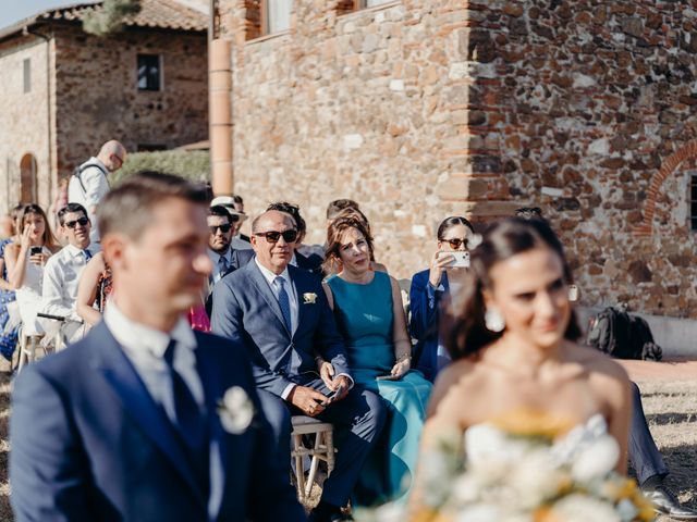 Il matrimonio di Marco e Catalina a Prato, Prato 32