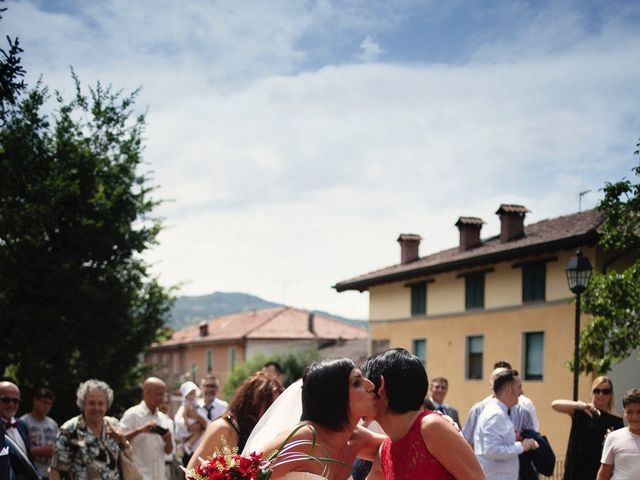 Il matrimonio di Mirko e Raffaella a Villa Minozzo, Reggio Emilia 12