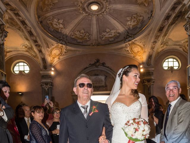 Il matrimonio di Vincenzo e Veronica a Mozzate, Como 13