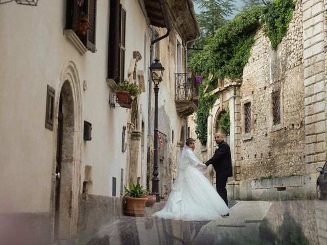 Il matrimonio di Marco e Zaira a Pescina, L&apos;Aquila 41