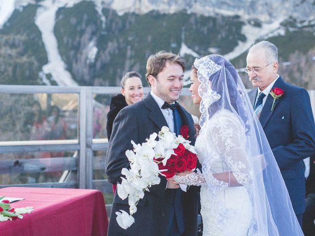 Il matrimonio di Maurizio e Ruth a Cortina d&apos;Ampezzo, Belluno 24