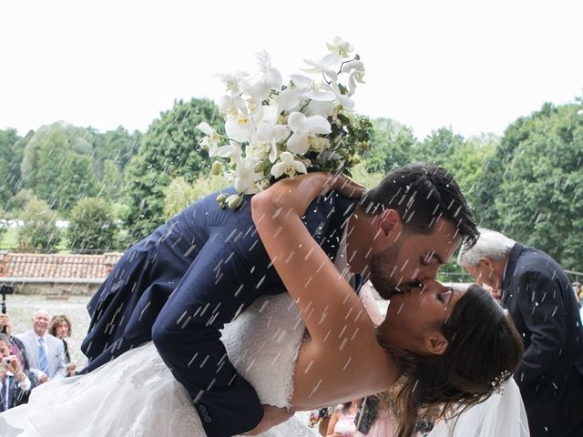 Il matrimonio di Simone e Laura a Morimondo, Milano 16