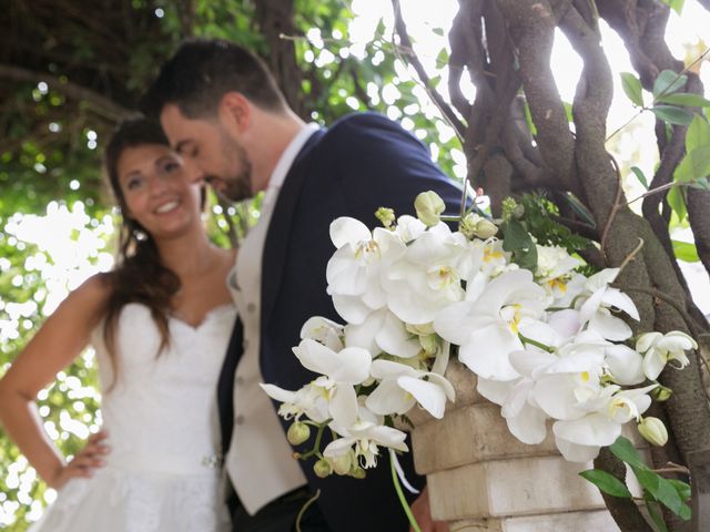 Il matrimonio di Simone e Laura a Morimondo, Milano 30