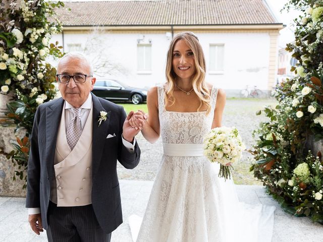 Il matrimonio di Davide e Iolanda a Chignolo Po, Pavia 14