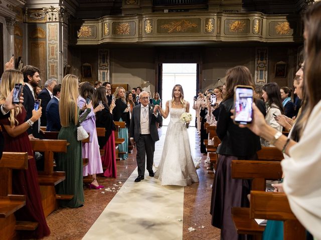 Il matrimonio di Davide e Iolanda a Chignolo Po, Pavia 15
