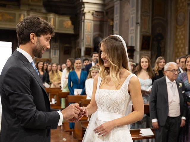 Il matrimonio di Davide e Iolanda a Chignolo Po, Pavia 28