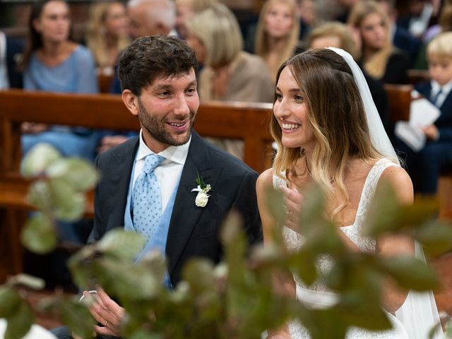 Il matrimonio di Davide e Iolanda a Chignolo Po, Pavia 31