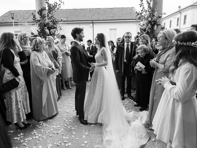 Il matrimonio di Davide e Iolanda a Chignolo Po, Pavia 35