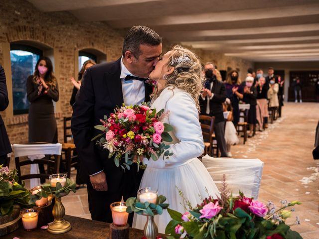 Il matrimonio di Enzo e Sara a Certosa di Pavia, Pavia 15