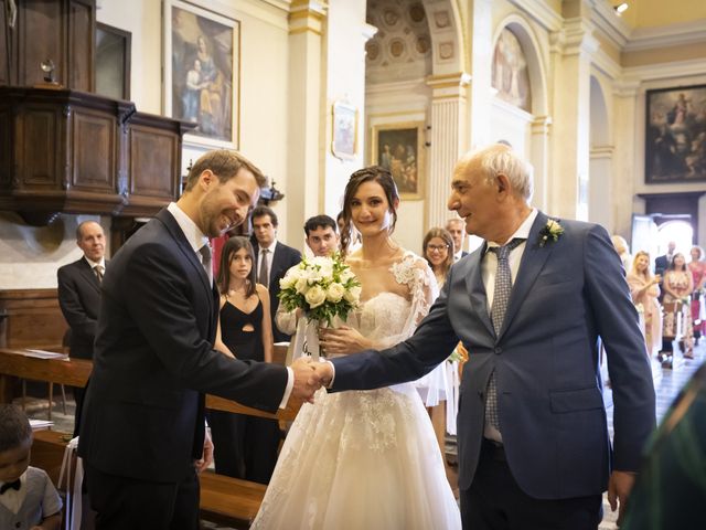 Il matrimonio di Sonia e Roberto a Besozzo, Varese 14