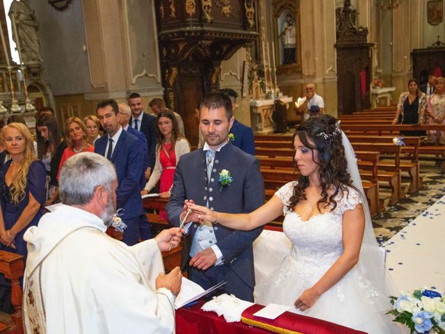 Il matrimonio di Marco e Miriam a Vezza d&apos;Oglio, Brescia 16