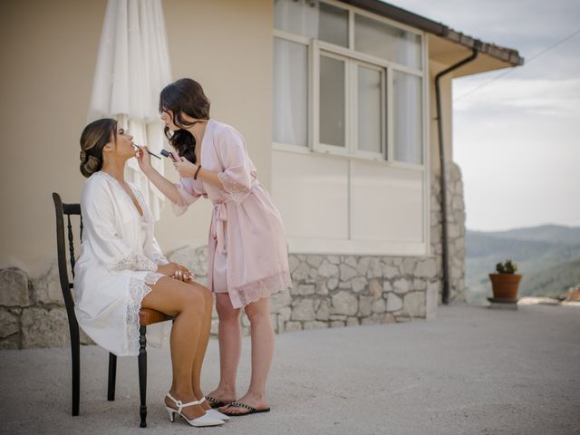 Il matrimonio di Michele e Milena a Rocchetta a Volturno, Isernia 6