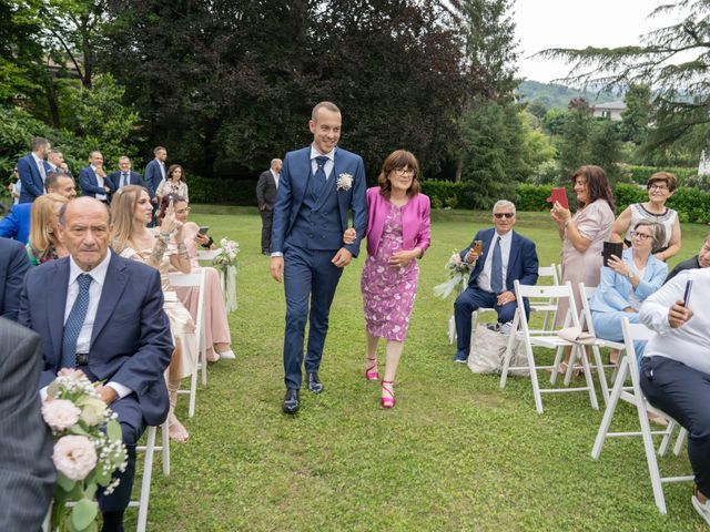 Il matrimonio di Valentina e Michele a Oggiono, Lecco 28