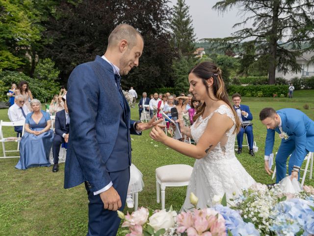 Il matrimonio di Valentina e Michele a Oggiono, Lecco 40