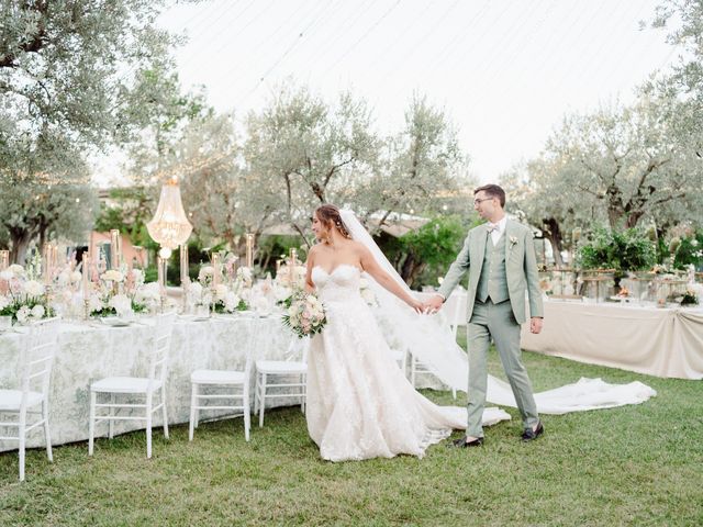 Il matrimonio di Dominik e Fabiola a Nereto, Teramo 103